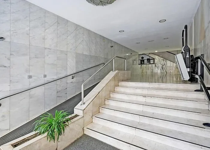 Piso En Calle Arabial 117 JUNTO A EL CORTE INGLÉS